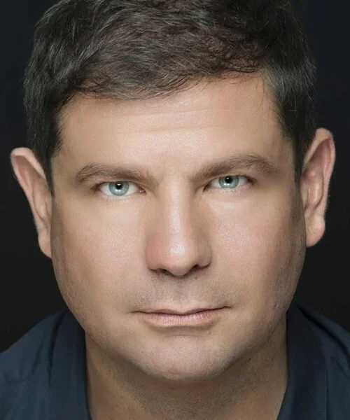 Régis Roumila Sells New York City