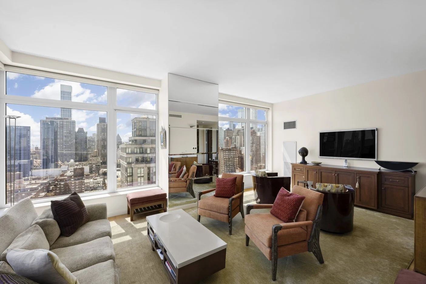 The Laurel, 400 East 67